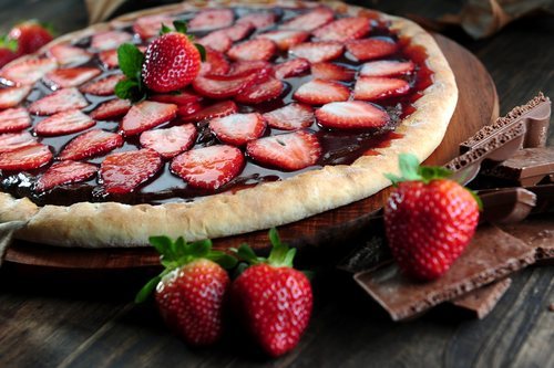 Pizza, chioccolate y frases. Una combinación un poco extraña pero que, lo admitimos, queremos probar